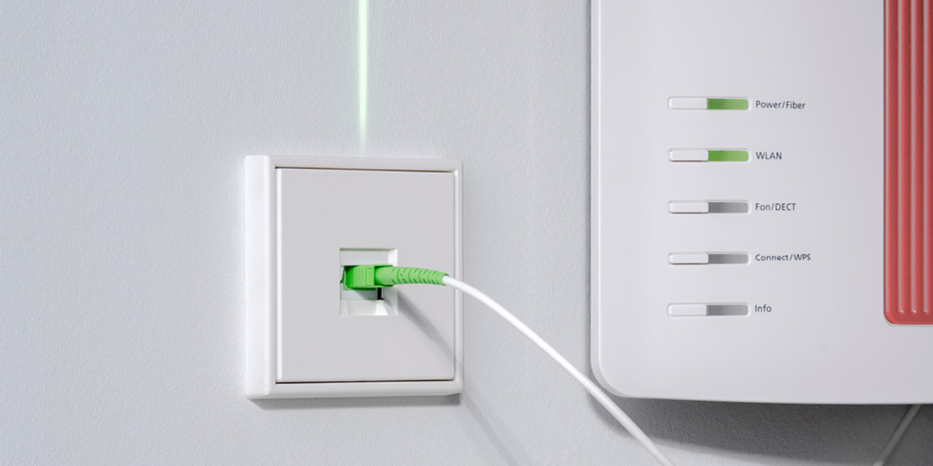 Die neuen Glasfaser-Anschlussdosen bei Elektro Gläser in Neuburg an der Donau